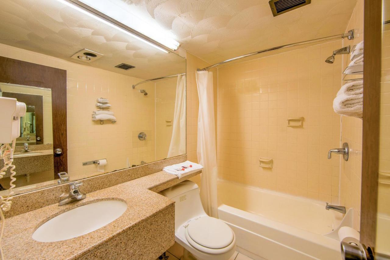 Travel Inn Petersburg Ngoại thất bức ảnh