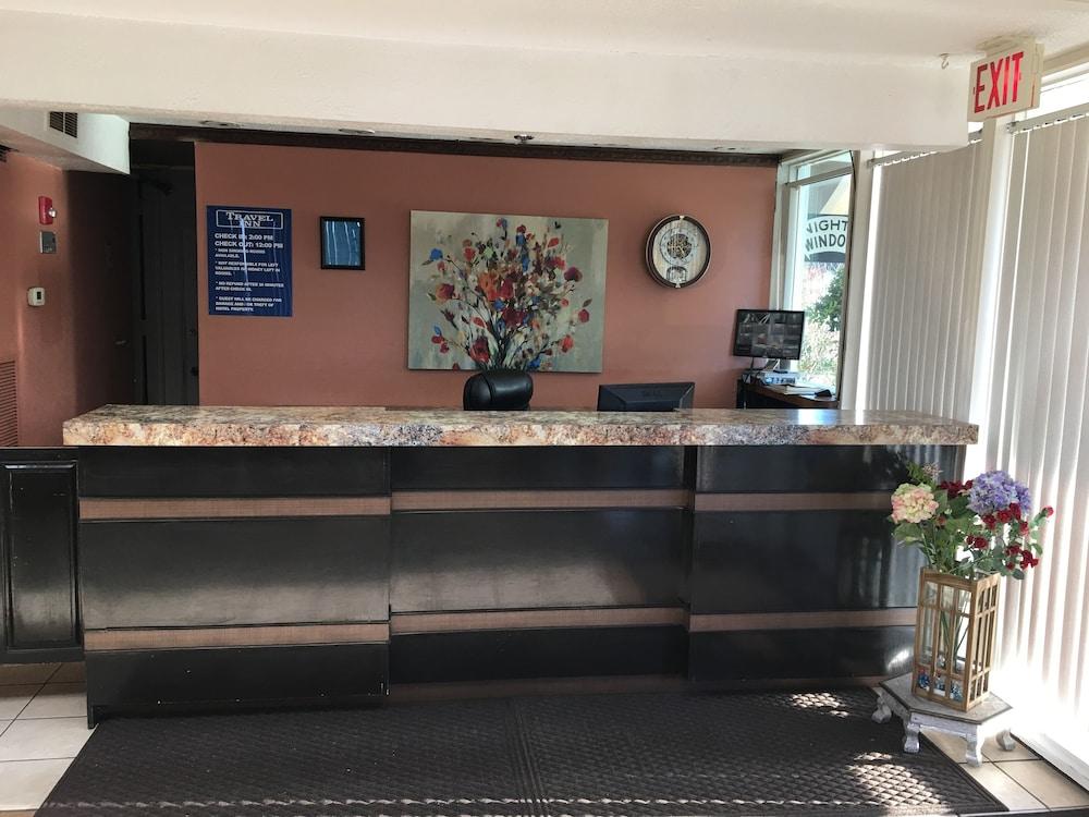 Travel Inn Petersburg Ngoại thất bức ảnh