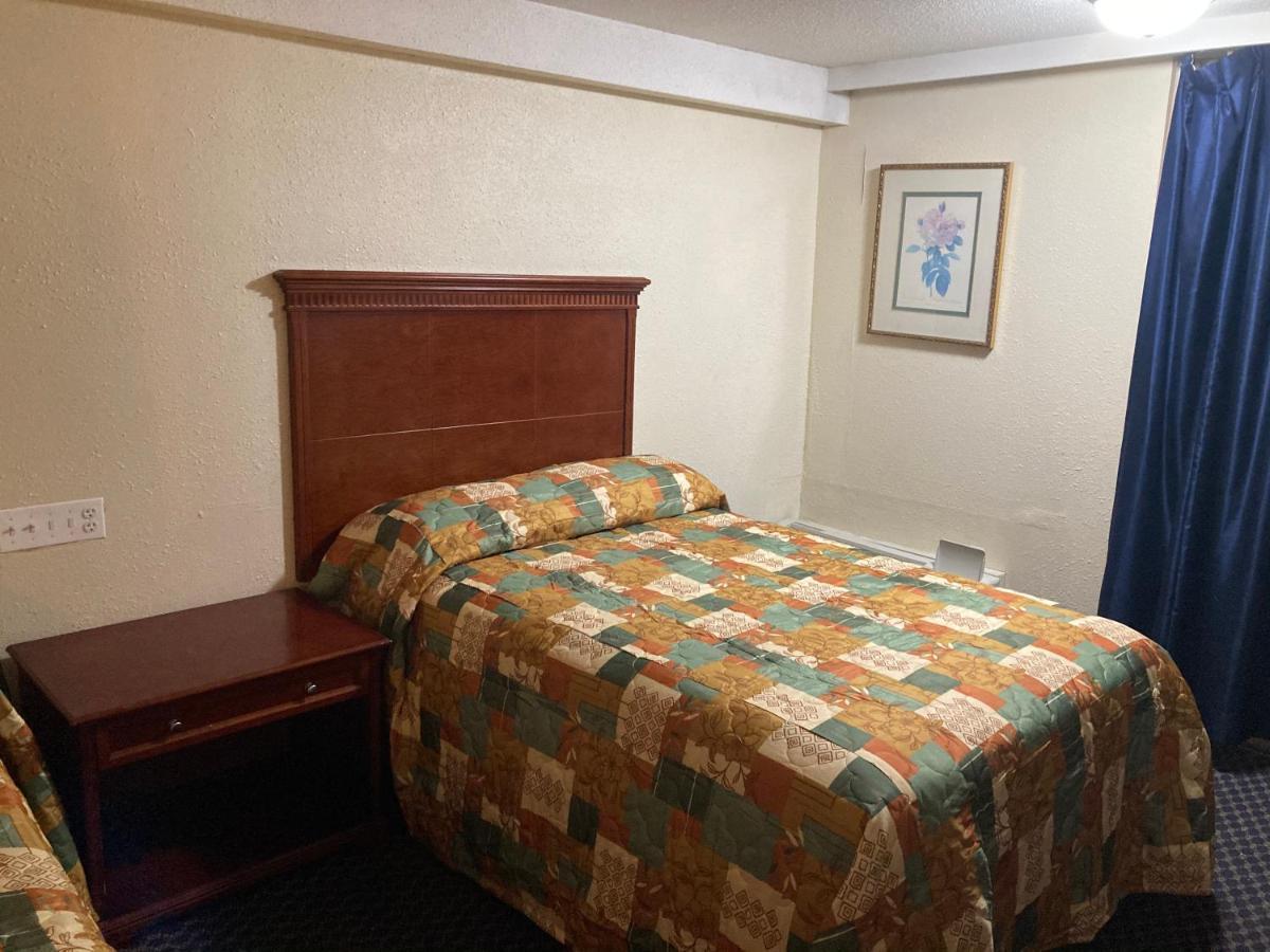 Travel Inn Petersburg Ngoại thất bức ảnh