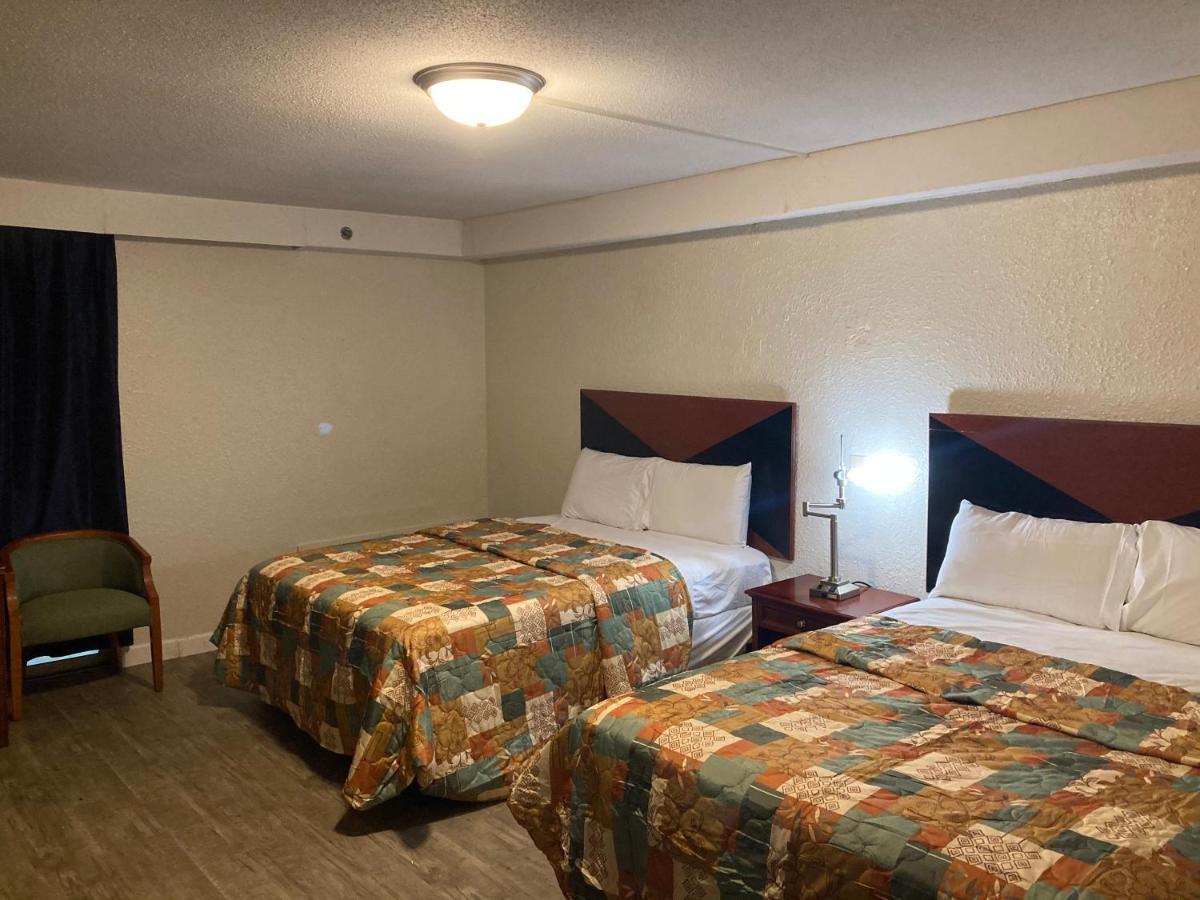 Travel Inn Petersburg Ngoại thất bức ảnh