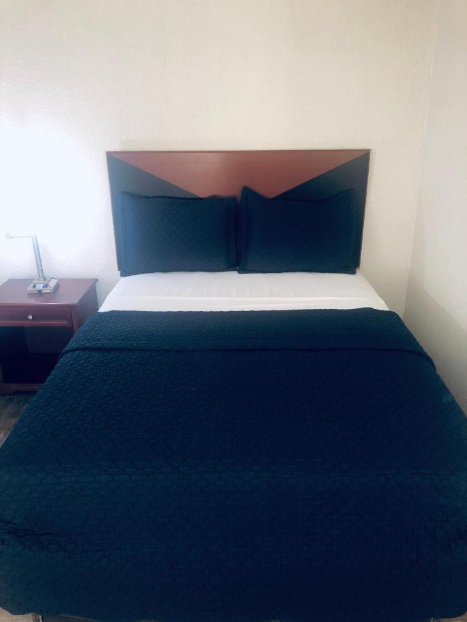 Travel Inn Petersburg Ngoại thất bức ảnh