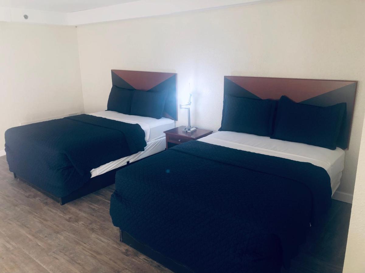 Travel Inn Petersburg Ngoại thất bức ảnh